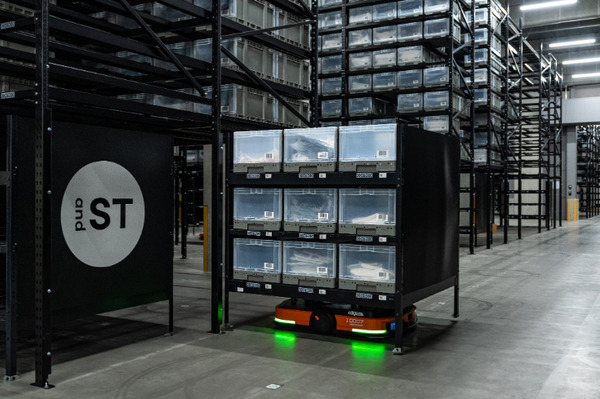 アダストリアグループが物流センターにロボットシステムを大規模導入、生産性と作業キャパシティを最大60％向上