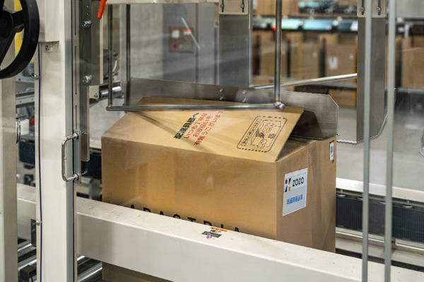 アダストリアグループが物流センターにロボットシステムを大規模導入、生産性と作業キャパシティを最大60％向上