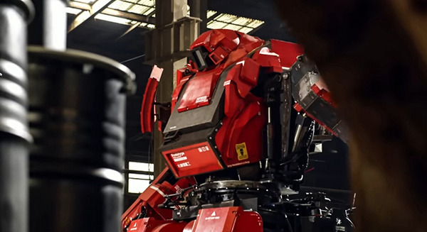 8年前、4m級の巨大ロボットが戦う日米決戦があった！熱狂した壮絶デュエルを振り返る