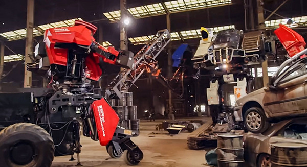 8年前、4m級の巨大ロボットが戦う日米決戦があった！熱狂した壮絶デュエルを振り返る