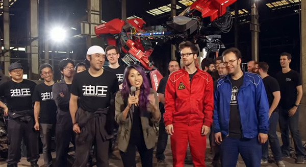 8年前、4m級の巨大ロボットが戦う日米決戦があった！熱狂した壮絶デュエルを振り返る