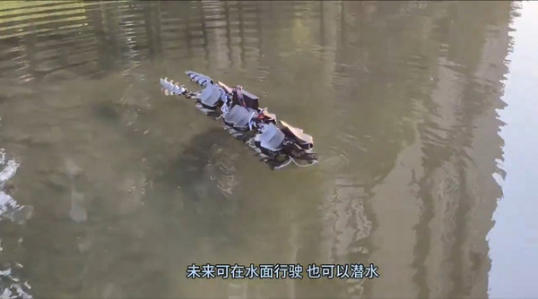 まるでSF？もしくは軍事転用の危険性も秘めるドローンロボットが登場 中国のDIY愛好家が開発