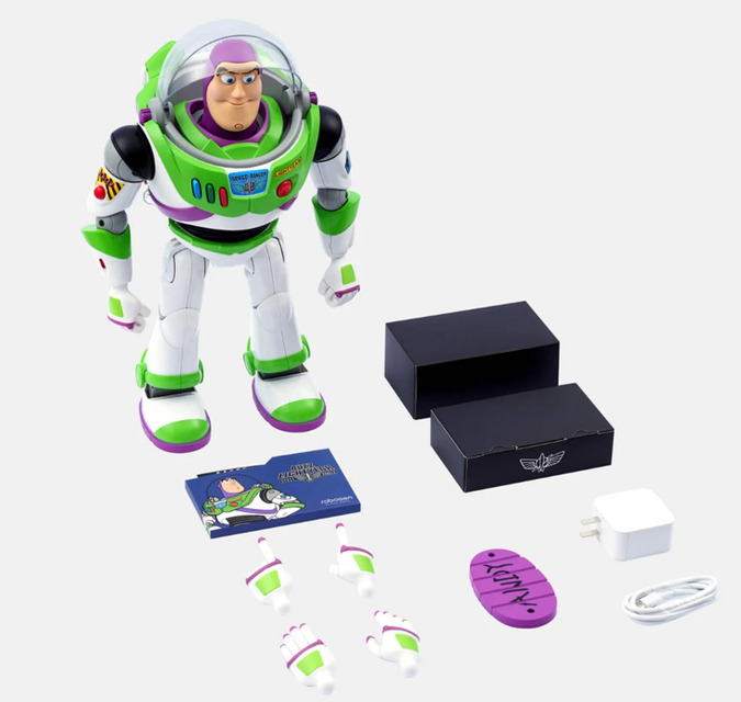 無限の彼方へ！高精度でリアルなトイ・ストーリー「バズ・ライトイヤー」ロボットが誕生！目や口など豊かな顔の表情、自然な歩行を実現