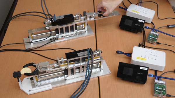 ドコモと慶應大、5G・MECを活用したリアルハプティクス遠隔ロボット操作に日本初成功