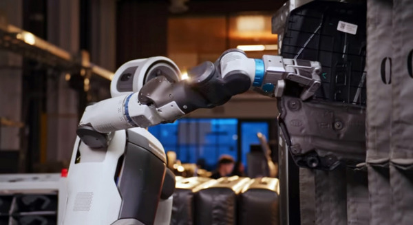 ボストン・ダイナミクスとトヨタ（TRI）がヒューマノイドの高性能グリッパーを開発中　器用に手を使う動画が話題に