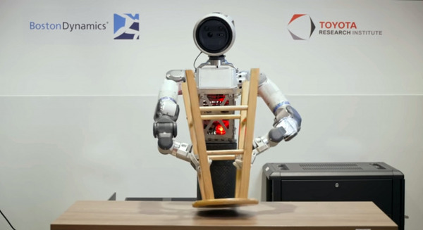 ボストン・ダイナミクスとトヨタ（TRI）がヒューマノイドの高性能グリッパーを開発中　器用に手を使う動画が話題に