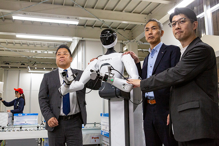 【動画】日本の物流倉庫でもついにヒューマノイドの試験導入が始まる！完全自律のピッキング作業を公開