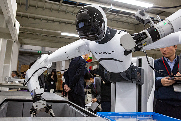 【動画】日本の物流倉庫でもついにヒューマノイドの試験導入が始まる！完全自律のピッキング作業を公開