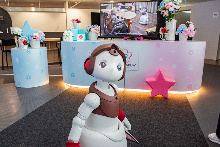ソニーの子ども型見守り介護ロボット「ハナモフロル」ハナちゃんとの会話体験、癒されました♪　「Open Day」レポート(3)