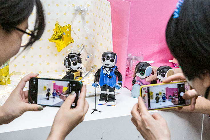 【オンラインセミナー#12 先着50名無料】シャープが考える生成AI時代のパートナーロボットとは　「ロボホン」が築いた文化「ポケとも」が目指す未来