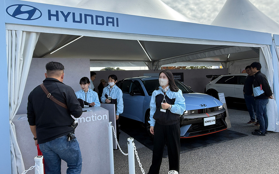 ラリージャパン開幕！トヨタGRドライバー同士のチャンピオン争いが始まる、シェイクダウンのトップはエバンス