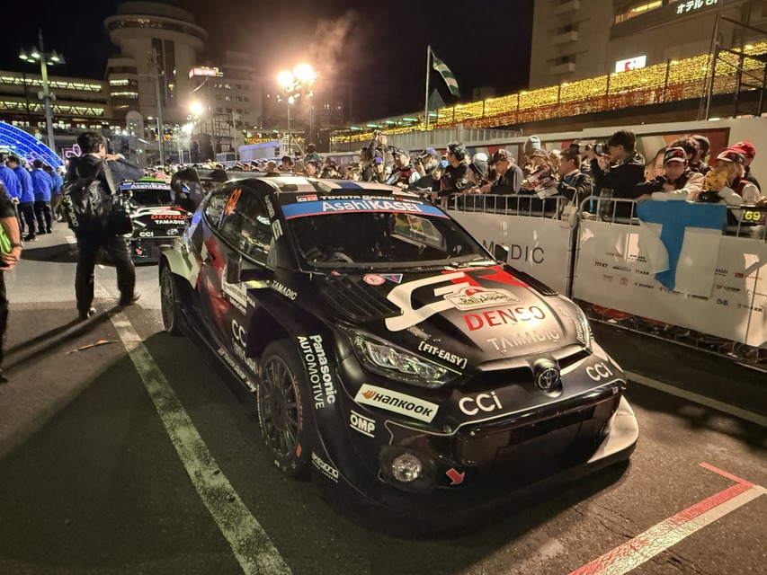 WRCラリージャパン開幕セレモニー、ラリーカー全51台が集結！ファン熱狂のパレード披露