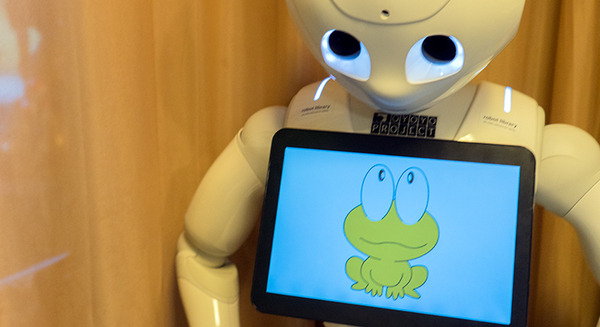 ピョン吉は13日めにやって来た ~Pepperとの出会いの瞬間を見るための注意点~ 画像