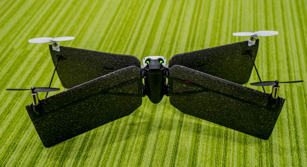 Parrot製、X型のスタイルが特徴的な小型ドローン「Swing」レビューvol.2「開封の儀！」 画像