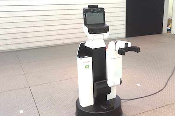 【トヨタ自動車】HSRのプレゼンテーションを見てきました！【生活支援ロボット】 画像