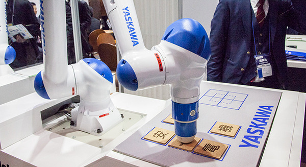 ロボットと人との協働に必要な機能とはなにか　ロボデックスの展示ブースを見て思うこと 画像