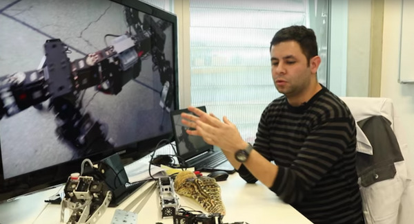 Biorobotics Laboratoryが作った動物型ロボットが凄い 画像