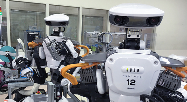 資生堂が化粧品業界で世界初「人とロボットの協働作業」へ!組立工程で人と共に作業する人型ロボットを試験導入 画像