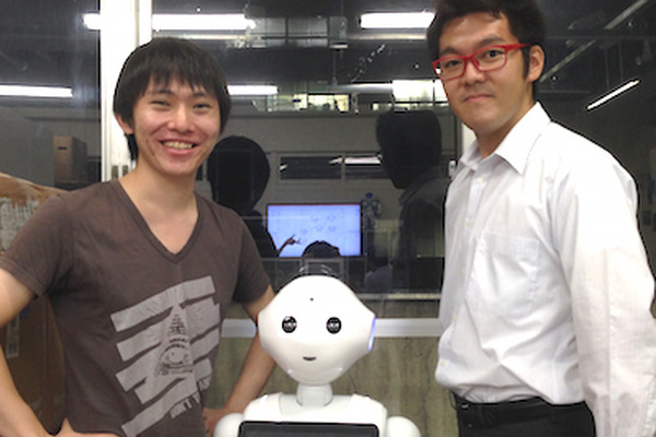 ロボット漫才「ペッパーズ」にお話を伺いました 画像