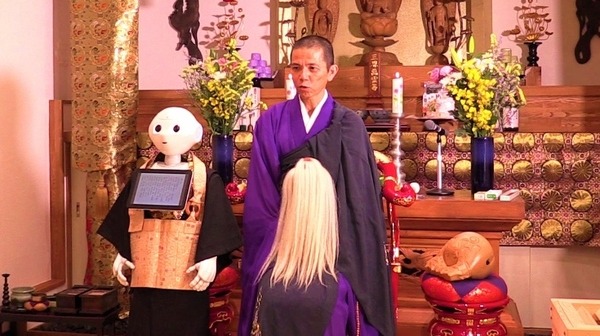 ロボットが読経、IT葬儀「ロボット導師」はじまる 中国では「ロボット僧侶」も 画像