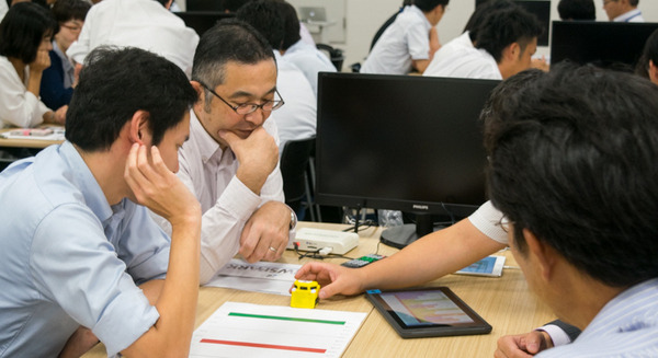 横浜で小学校の教職員向けロボットプログラミング教室が開催、140名が参加 画像