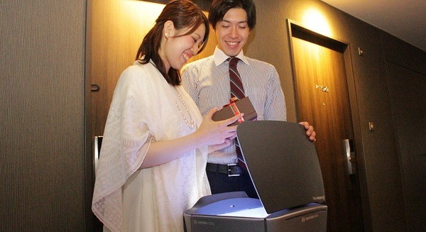 「ロボットが届けるクリスマス」プリンスホテルでデリバリーロボット「Relay」が恋人たちのサンタクロースに！ 画像