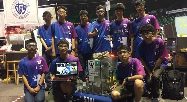 アメリカのロボコン「FIRST」にチャレンジする、日本の高校生チーム「Team 5701 Indigo Ninjas」 画像