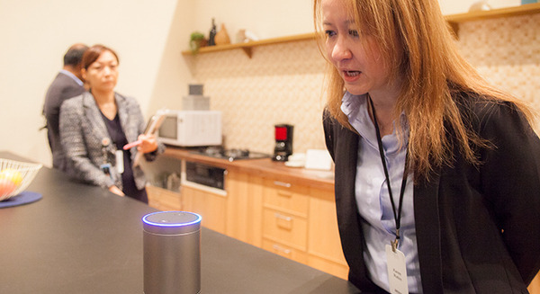 【動画】「アレクサ」が「アマゾンエコー」で「ピカチュウ」を召喚!? 開発中のマルチスピーカー機能も大公開 画像