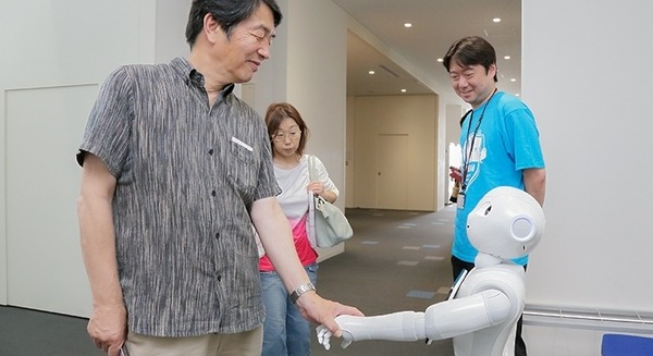 イベント集客にPepperレンタル活用、その効果と導入事例を紹介！パソナテックの「Pepper派遣」が期間限定 0円レンタル開始！ 画像