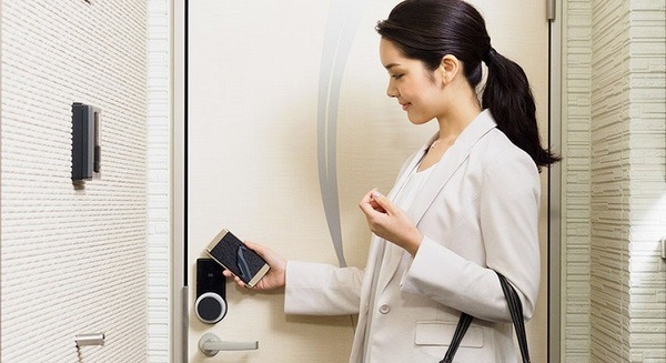 「IoT化された賃貸住宅に住みたい?」「AI音声アシスタントにしたい芸能人の声は？」若手社会人のひとり暮らしに関する意識・実態【レオパレス21調査】 画像