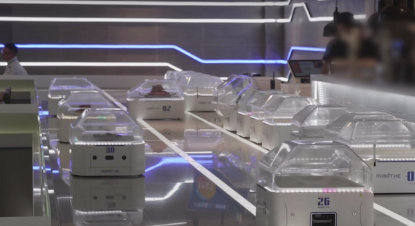 中国アリババが展開する「ロボットレストラン」は新鮮な食材で料理を提供する 画像