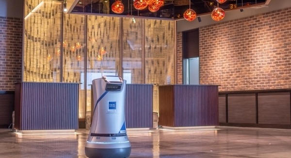 渋谷・東急系列の最新ホテルにデリバリーロボット「Relay」が導入　アメニティ配送や備品貸出 画像