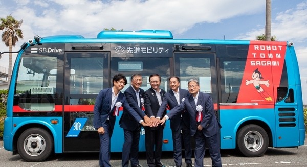 日本初、観光地の公道で自動運転バスが走る！江ノ島で小田急と江ノ電、SBドライブが実証実験を公開 画像