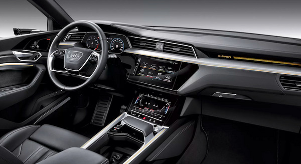 アウディ、来年発売の電気自動車「Audi e-tron SUV」にAmazon Alexa搭載へ 画像