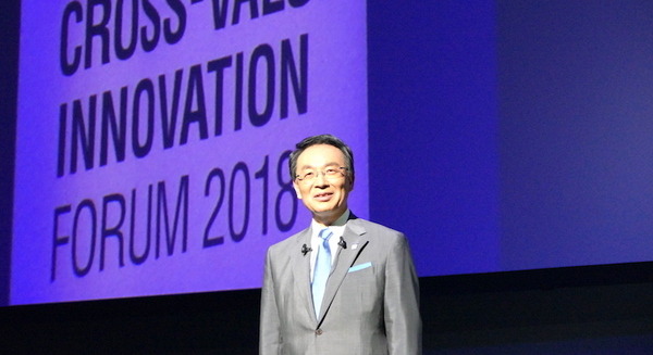 なぜ火鍋専門店にロボットだったのか　パナソニック津賀社長が語った「くらしアップデート」とは 画像