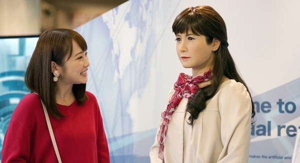 オリックスのCMにヒューマノイド受付ロボット「未来まどか」が登場！「ロボットレンタル」篇 画像