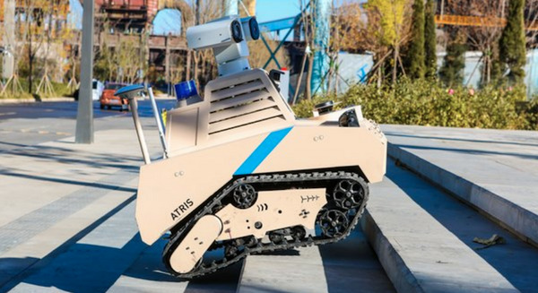 UBTECH、全地形対応型パトロール・ロボット「ATRIS」を大型複合商業施設に提供 画像