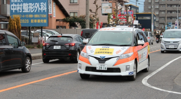 ドライバーがいない５Gの自動運転車が公道を時速約30kmで走行　埼玉工業大学発ベンチャーのフィールドオート 画像
