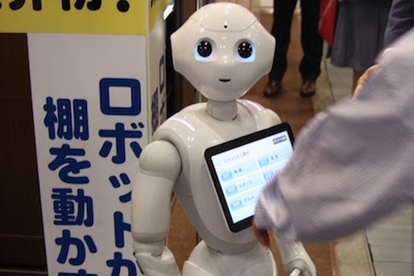 【図書館総合展】Pepperが本棚を動かすのだ！ 画像