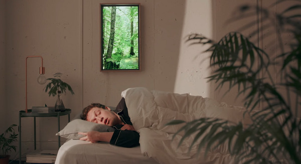 1,000種以上の風景を映す窓「Atmoph Window2」がMakuakeで資金調達開始 画像