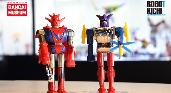 ロボットアニメが見られる酒場「ロボキチ」に1970年代～90年代の元祖スーパーロボットが大集合　バンダイ秘蔵の超合金やプラモなど 画像