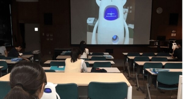慶応義塾中等部が英語学習AIロボット「Musio」を導入！英語の授業で主に発音練習に活用 画像