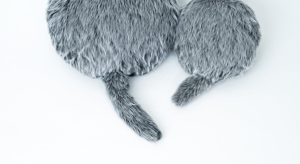 今までより小さなしっぽロボット「Petit Qoobo」(プチ・クーボ) CES2020で初公開　声に反応、息づかいも感じる新機能を搭載 画像