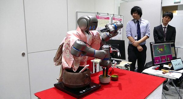 お茶点てや組み立て、パスタ盛り付けなど AIでより柔軟なロボットへ 画像