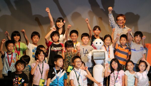 朝日新聞スペシャルデーinキッザニアにPepper登場！ 画像