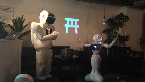 史上初？！Pepperと未来人の漫才【サザエBotのイベント潜入レポ】 画像