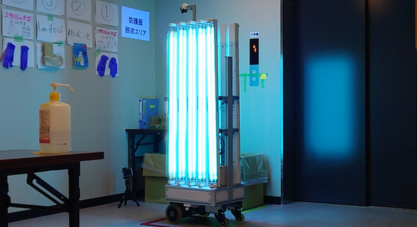 スマートロボティクスが遠隔操作の「UV-C殺菌ロボット」実証実験　宿泊療養施設で殺菌と安全性の両立確認へ　神奈川県と 画像