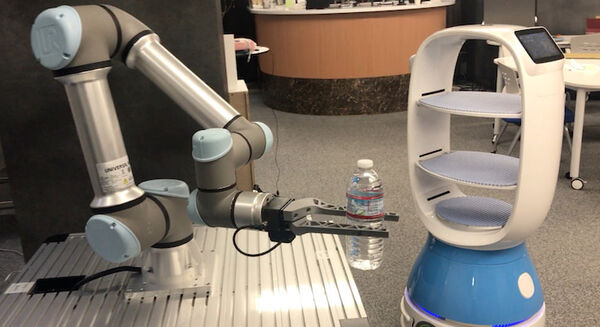 協働ロボットアームと異種の自動走行ロボットが連携 NEDOの館内配送サービス技術開発事業にQBITが採択 画像