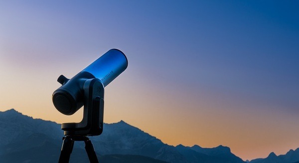 ソニー製の超高感度センサーを搭載した望遠鏡「eVscope」 都市部でも鮮明に天体観測、スマホ連携で撮影データを簡単転送 +Style 画像