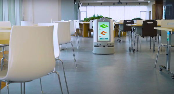 清掃・警備・案内機能を備えたオムロンの複合型サービスロボット「Toritoss」ついに提供開始!簡単、安全、充実のサポート体制 画像